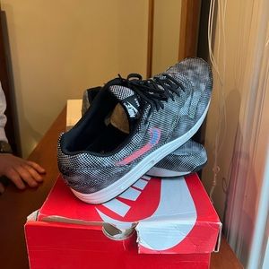 NIKE AIR MAX 1 FB QS